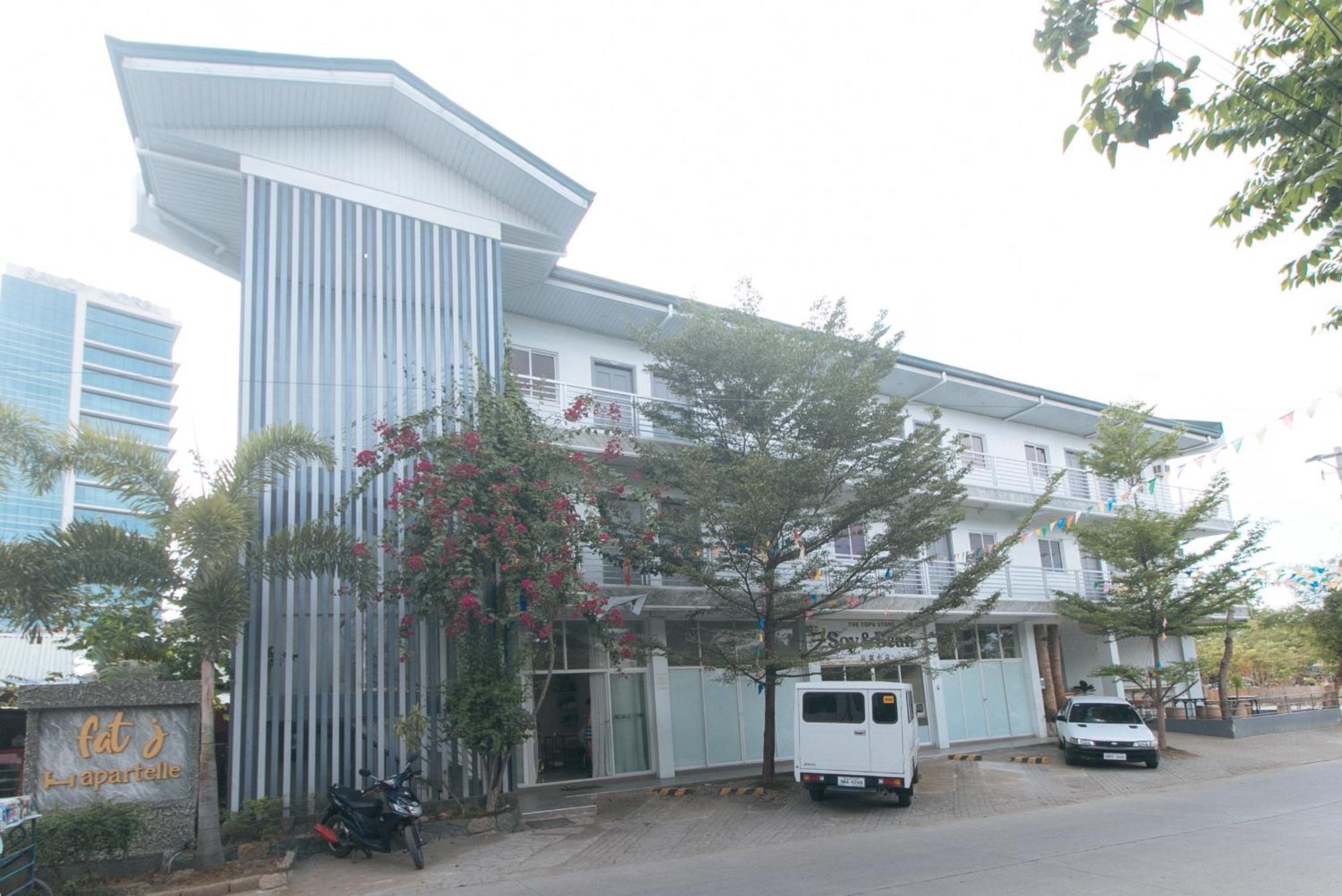 Reddoorz At Fat J Apartelle Mactan Cebu Luaran gambar